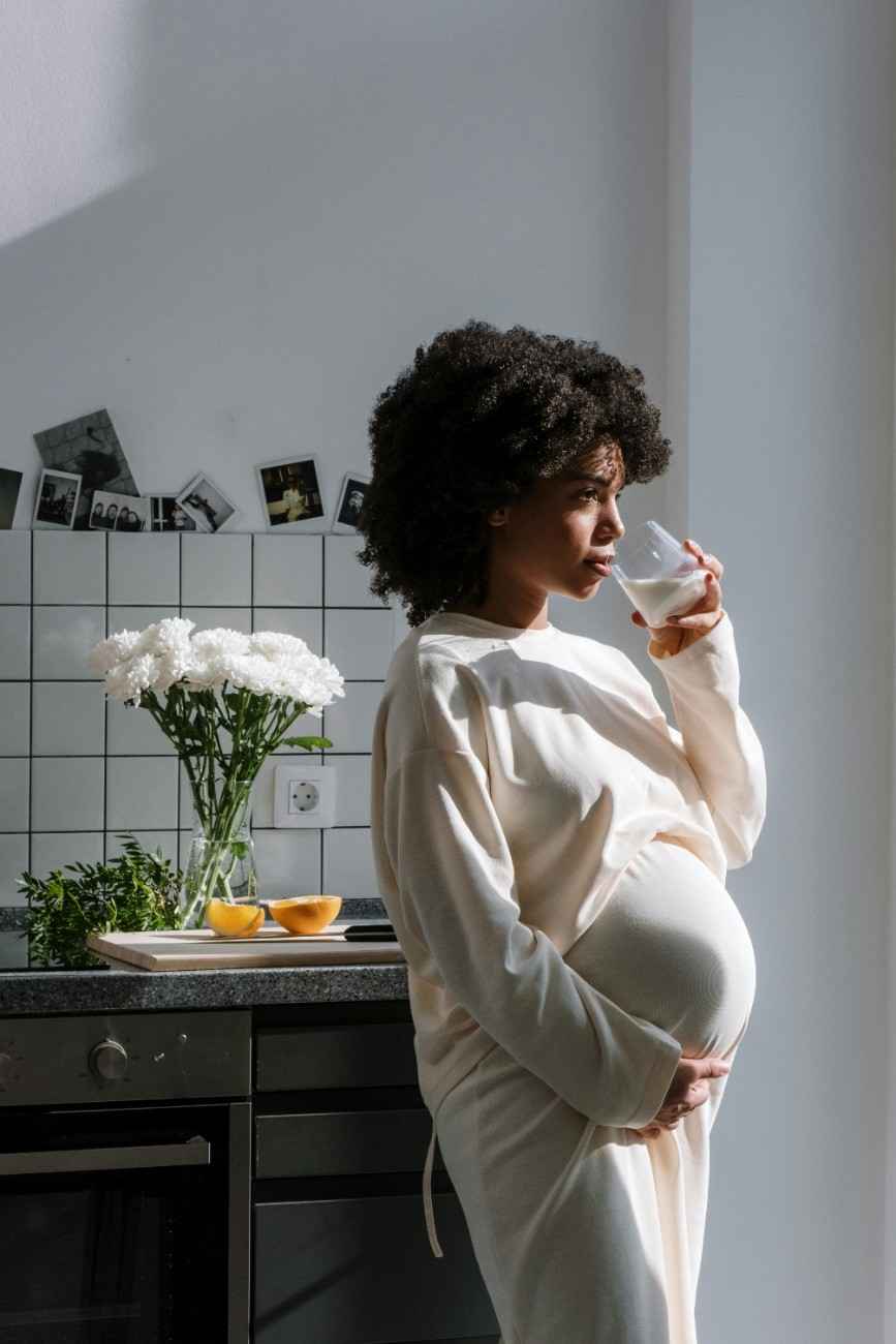 Nutritionist with fresh produce